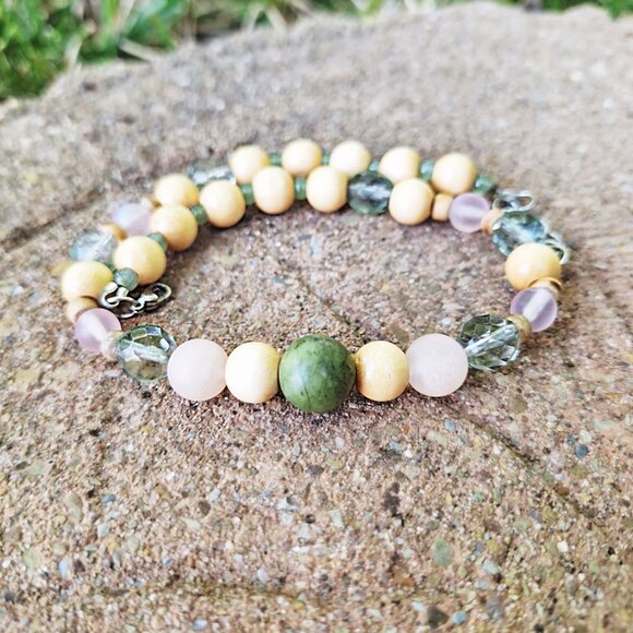 Unique Jade & Wood Bead Choker | Chunky Boho Necklace | Granola Girl Necklace - Picture 6 of 8